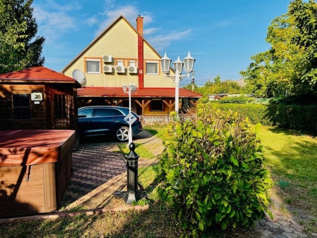 Eladó családi ház, Gárdonyban 99.9 M Ft, 6 szobás