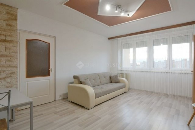 Eladó panellakás, Kecskeméten 44.9 M Ft, 2 szobás