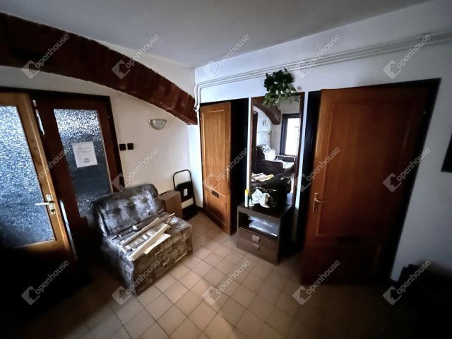 Eladó hotel, Sopronban 299 M Ft, 14 szobás / költözzbe.hu