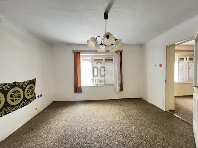 Eladó családi ház, Debrecenben 47.99 M Ft, 3 szobás
