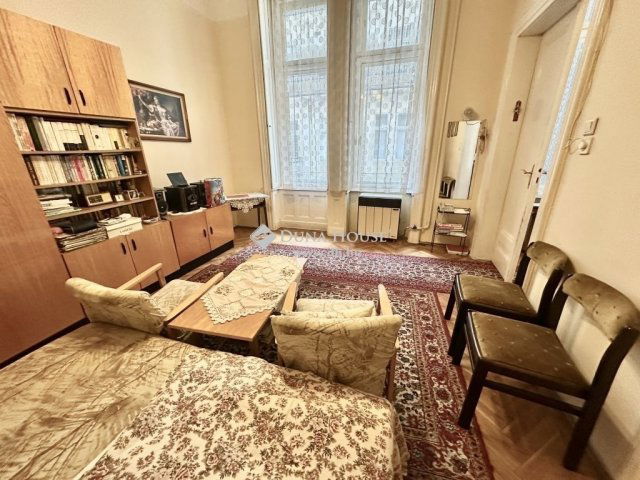 Eladó téglalakás, Budapesten, V. kerületben 175 M Ft, 4+1 szobás