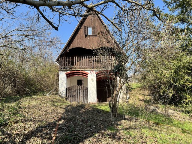 Eladó nyaraló, Pákozdon 16.9 M Ft, 2 szobás