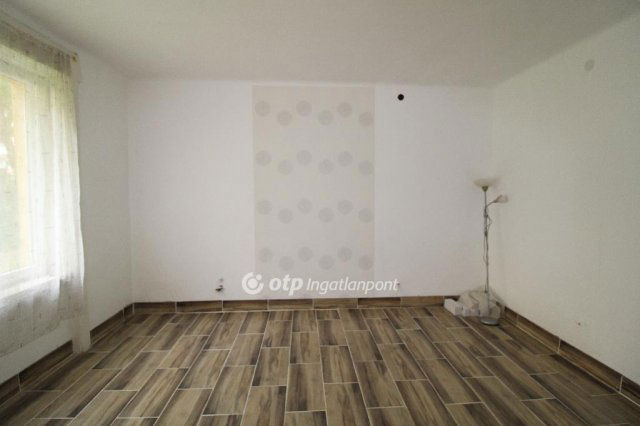 Eladó téglalakás, Salgótarjánban 11.5 M Ft, 2 szobás