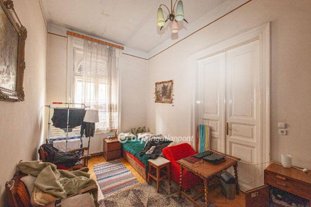 Eladó téglalakás, Budapesten, VI. kerületben 99.8 M Ft, 2 szobás