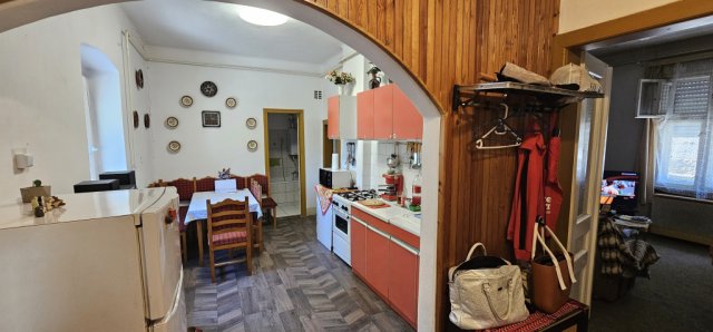 Eladó családi ház, Pécsváradon 55 M Ft, 5 szobás