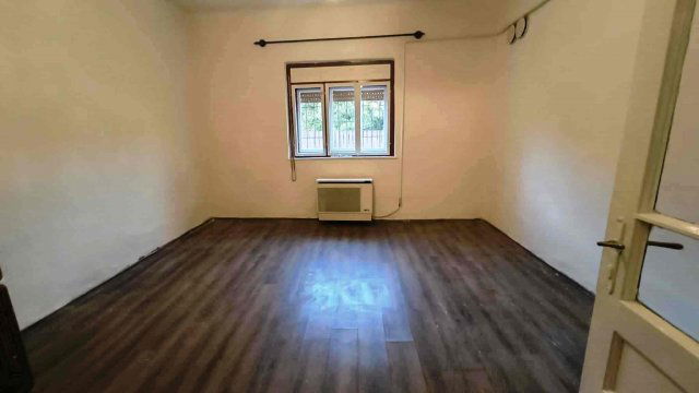 Kiadó családi ház, albérlet, Debrecenben, Sólyom utcában