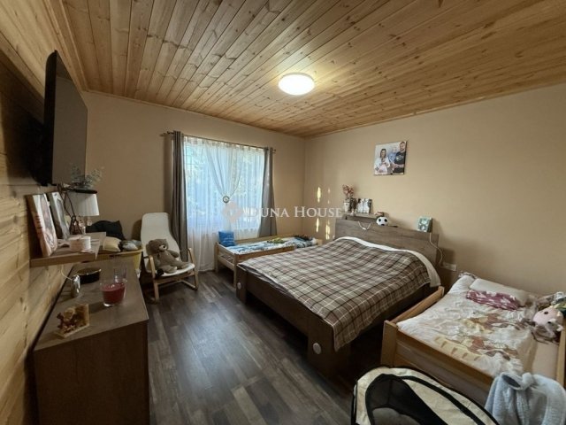 Eladó családi ház, Kókán 79.8 M Ft, 5 szobás