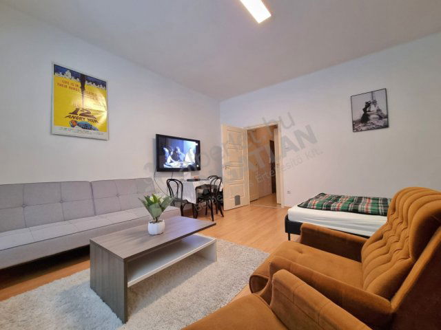 Kiadó téglalakás, albérlet, V. kerületben, Molnár utcában