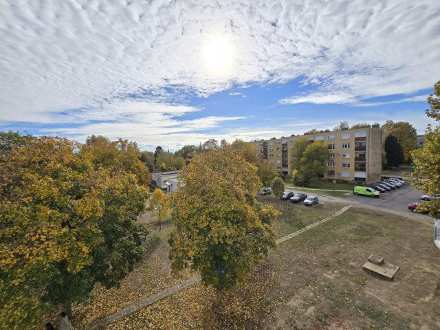 Eladó téglalakás, Dombóváron 33 M Ft, 3 szobás