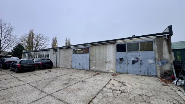 Kiadó ipari ingatlan, Székesfehérvárott 230 E Ft / hó, 2 szobás