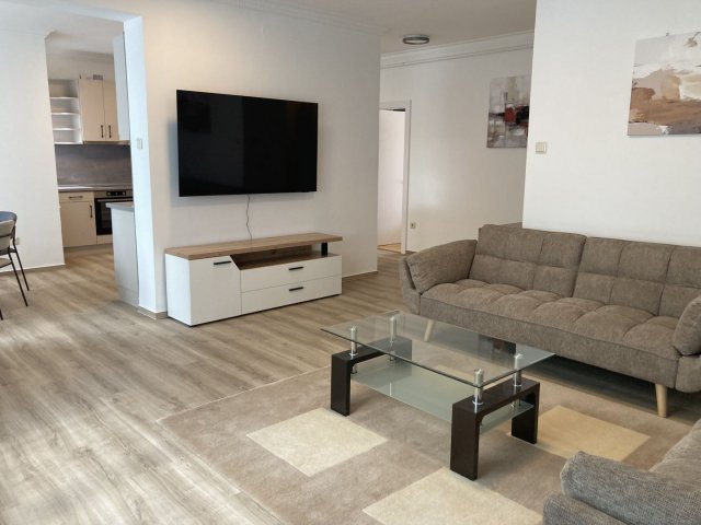 Kiadó téglalakás, albérlet, Debrecenben 550 E Ft / hó, 4 szobás