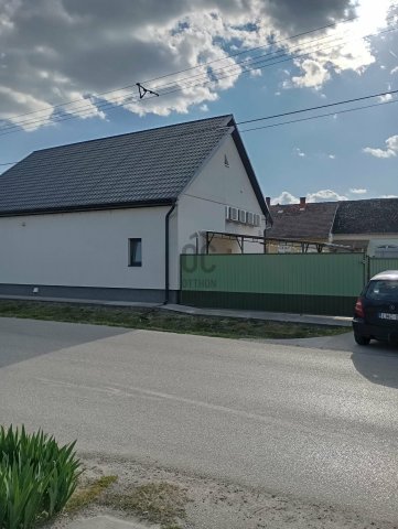 Eladó családi ház, Foktőn 62.5 M Ft, 4 szobás