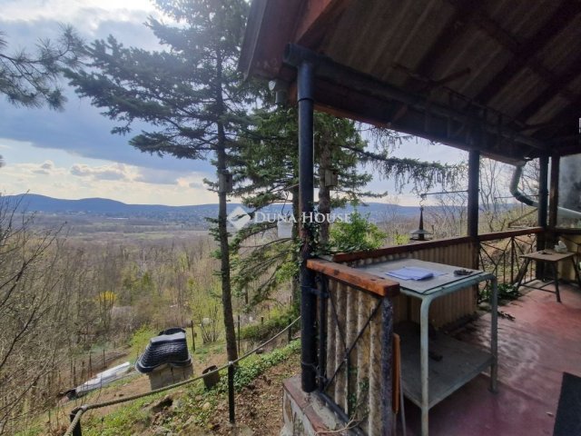 Eladó családi ház, Budapesten, II. kerületben 68.9 M Ft