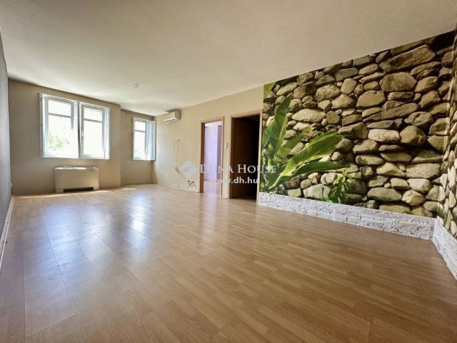 Eladó téglalakás, Zalaegerszegen 39.99 M Ft, 2 szobás