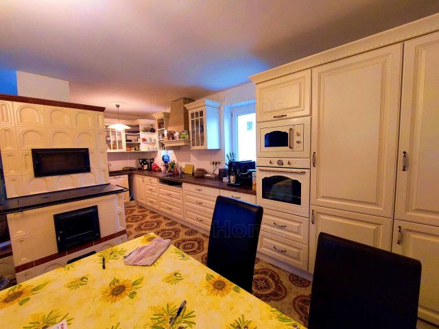 Eladó családi ház, Paton 71.225 M Ft, 2 szobás