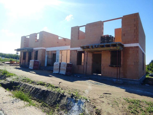 Eladó ikerház, Fóton 137.5 M Ft, 4 szobás / költözzbe.hu