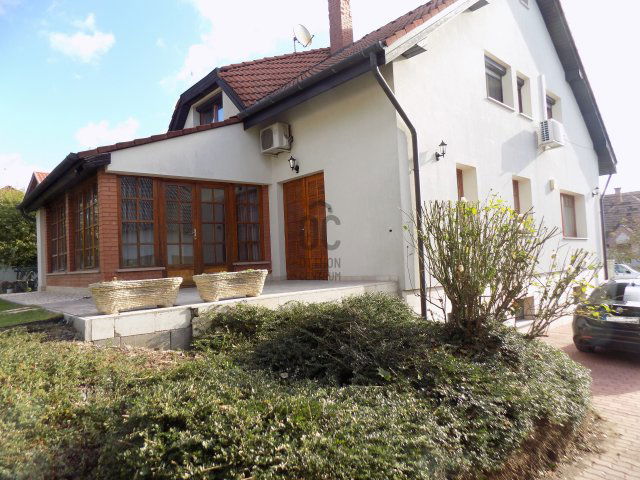 Kiadó családi ház, albérlet, Érden 550 E Ft / hó, 6 szobás