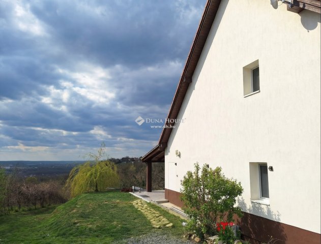 Eladó családi ház, Zalaegerszegen 94.9 M Ft, 5 szobás