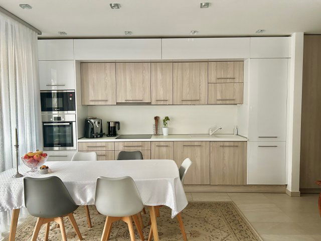 Eladó téglalakás, Debrecenben 155 M Ft, 3+1 szobás