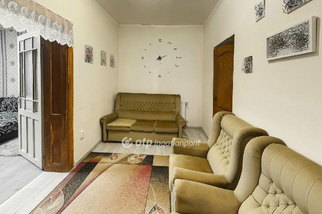 Eladó családi ház, Galgahévízen 39.9 M Ft, 3+1 szobás