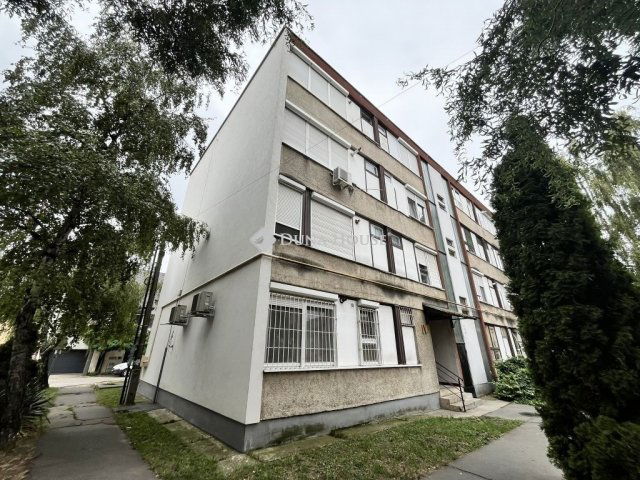 Eladó téglalakás, Monoron 56.9 M Ft, 2 szobás