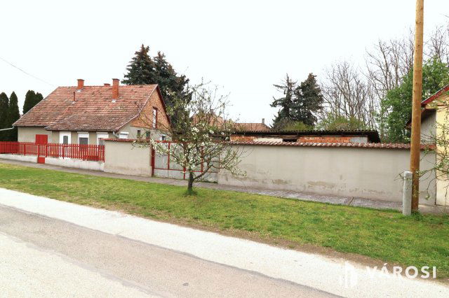Eladó családi ház, Dávodon 15.9 M Ft, 3 szobás
