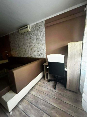 Kiadó panellakás, albérlet, Szegeden, Kukorica utcában, 2 szobás