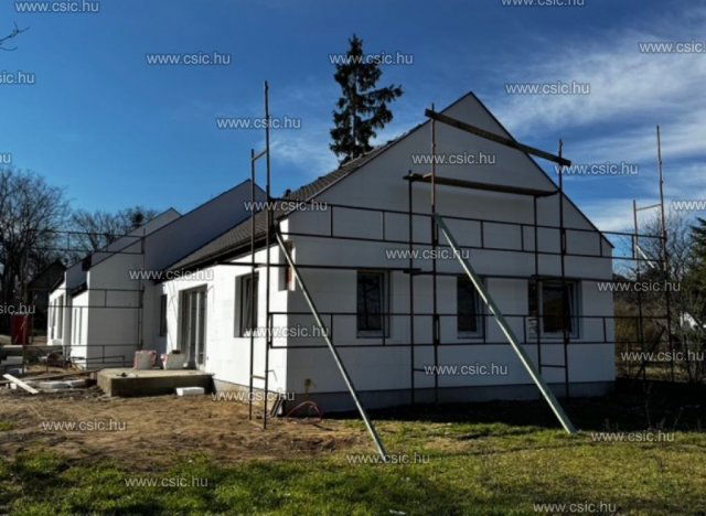 Eladó ikerház, Veresegyházon 120 M Ft, 4 szobás