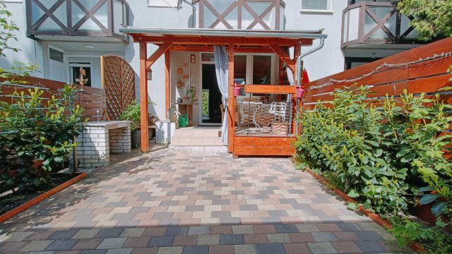 Eladó téglalakás, Hévízen 83.9 M Ft, 4 szobás