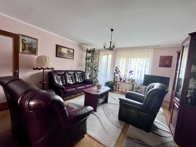 Eladó téglalakás, Szombathelyen 61.99 M Ft, 3 szobás