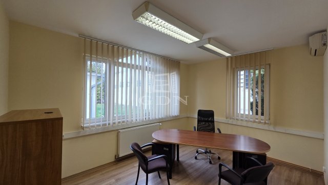 Kiadó ipari ingatlan, Székesfehérvárott 280 E Ft / hó