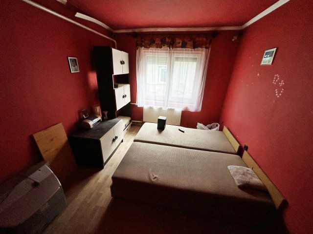 Eladó családi ház, Kaposfőn 22.7 M Ft, 5 szobás