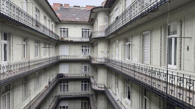 Eladó téglalakás, Budapesten, V. kerületben 119 M Ft, 3 szobás