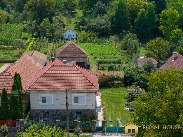 Eladó családi ház, Radostyánon 46.9 M Ft, 4 szobás