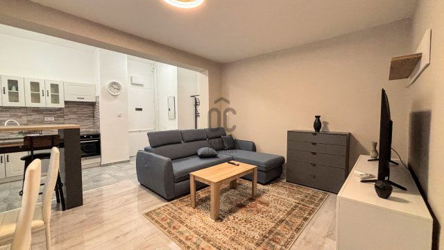 Kiadó téglalakás, albérlet, Budapesten, I. kerületben, 2 szobás