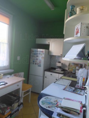 Eladó panellakás, Tatabányán 43.26 M Ft, 2 szobás