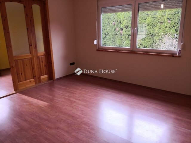 Eladó családi ház, Nagykozáron 99 M Ft, 4 szobás