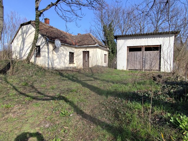 Eladó családi ház, Cserszegtomajon 19.9 M Ft, 2 szobás