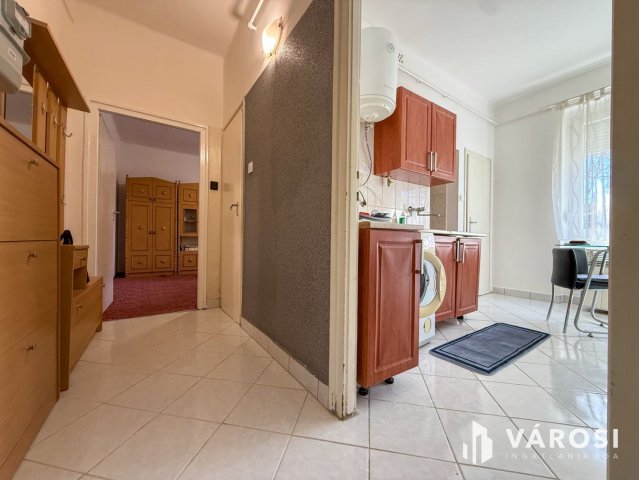 Eladó téglalakás, Salgótarjánban 12.9 M Ft, 1 szobás