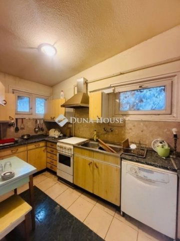 Eladó családi ház, Vecsésen 42.9 M Ft, 3 szobás