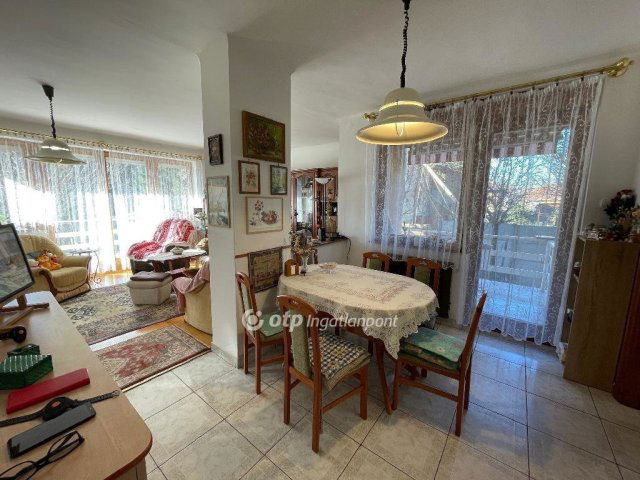 Eladó családi ház, Budapesten, XVIII. kerületben 161.9 M Ft