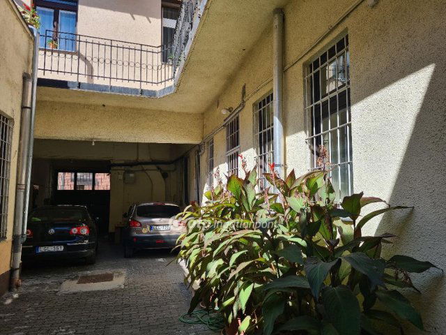 Eladó iroda, Budapesten, IX. kerületben 63.9 M Ft