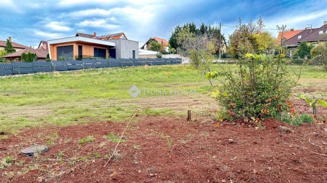 Eladó telek, Balatonalmádiban 74.6 M Ft / költözzbe.hu