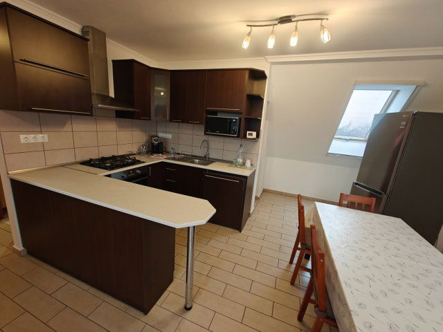 Kiadó téglalakás, albérlet, Gödöllőn 250 E Ft / hó, 3 szobás