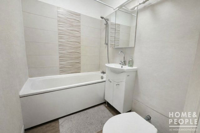 Eladó téglalakás, Hódmezővásárhelyen 31 M Ft, 1+1 szobás