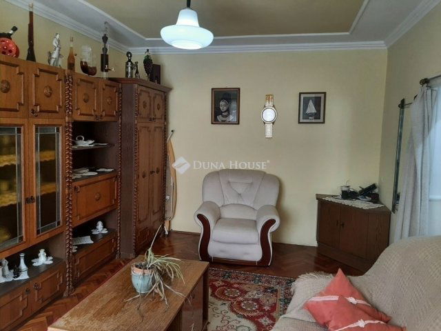 Eladó téglalakás, Kecskeméten 45.9 M Ft, 2 szobás