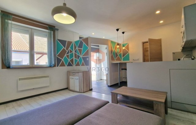 Eladó téglalakás, Pécsett 32 M Ft, 1 szobás