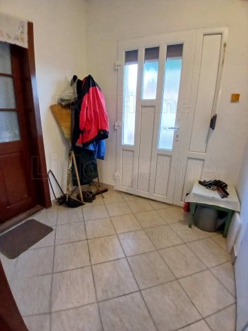 Eladó családi ház, Romándon 35 M Ft, 2 szobás