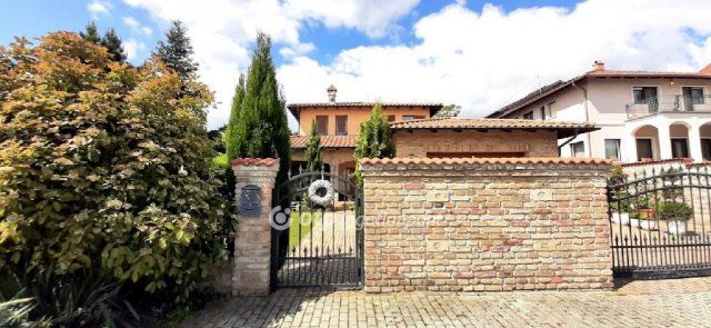 Eladó családi ház, Diósdon 350 M Ft, 4 szobás