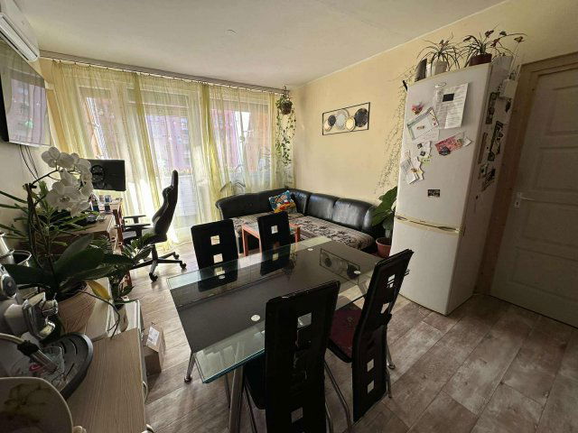 Eladó panellakás, Komlón, Berek utcában 32 M Ft, 3+1 szobás
